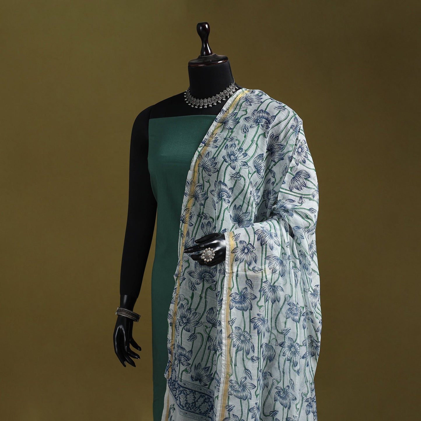 Hand chanderi silk sanganeri floral dupatta 41 - handcrafted
