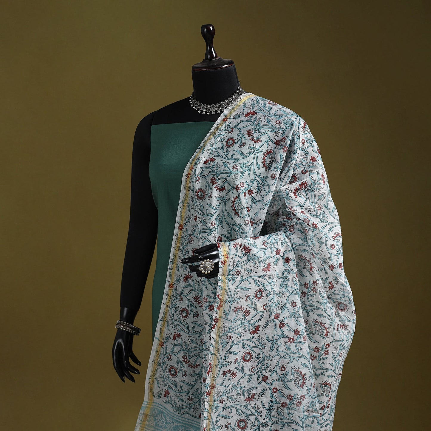 Hand chanderi silk sanganeri floral dupatta 56 - handcrafted
