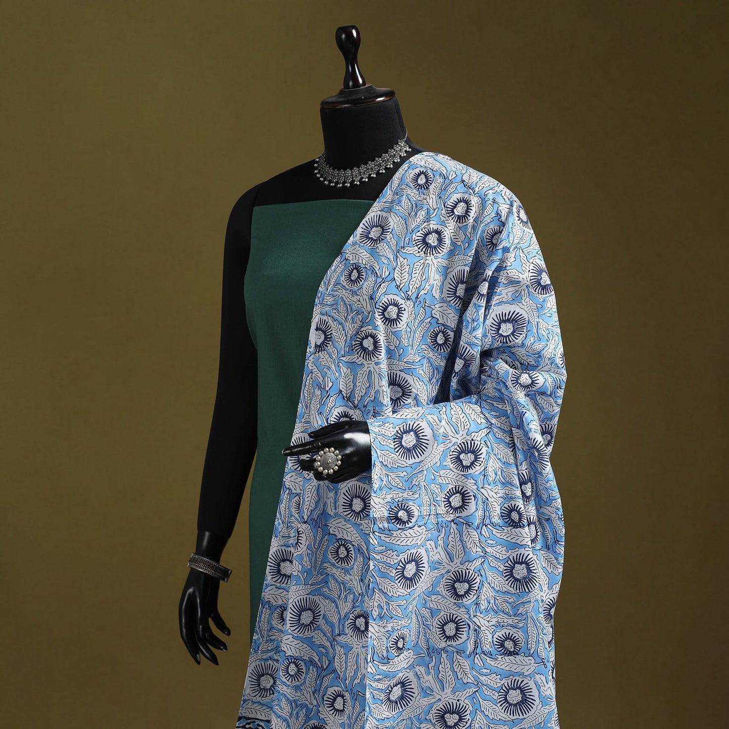 Hand cotton sanganeri floral dupatta 30 - handcrafted
