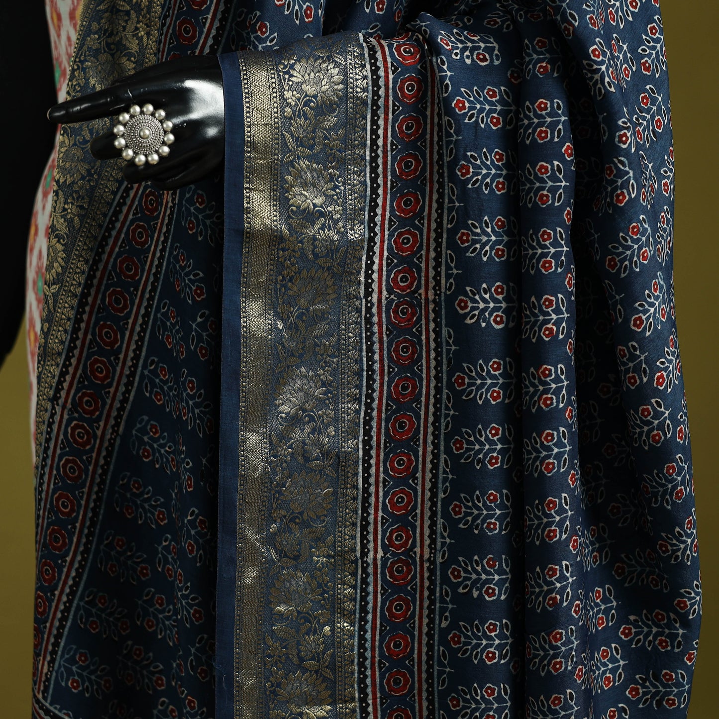 Hand natural dyed dola silk zari border dupatta
