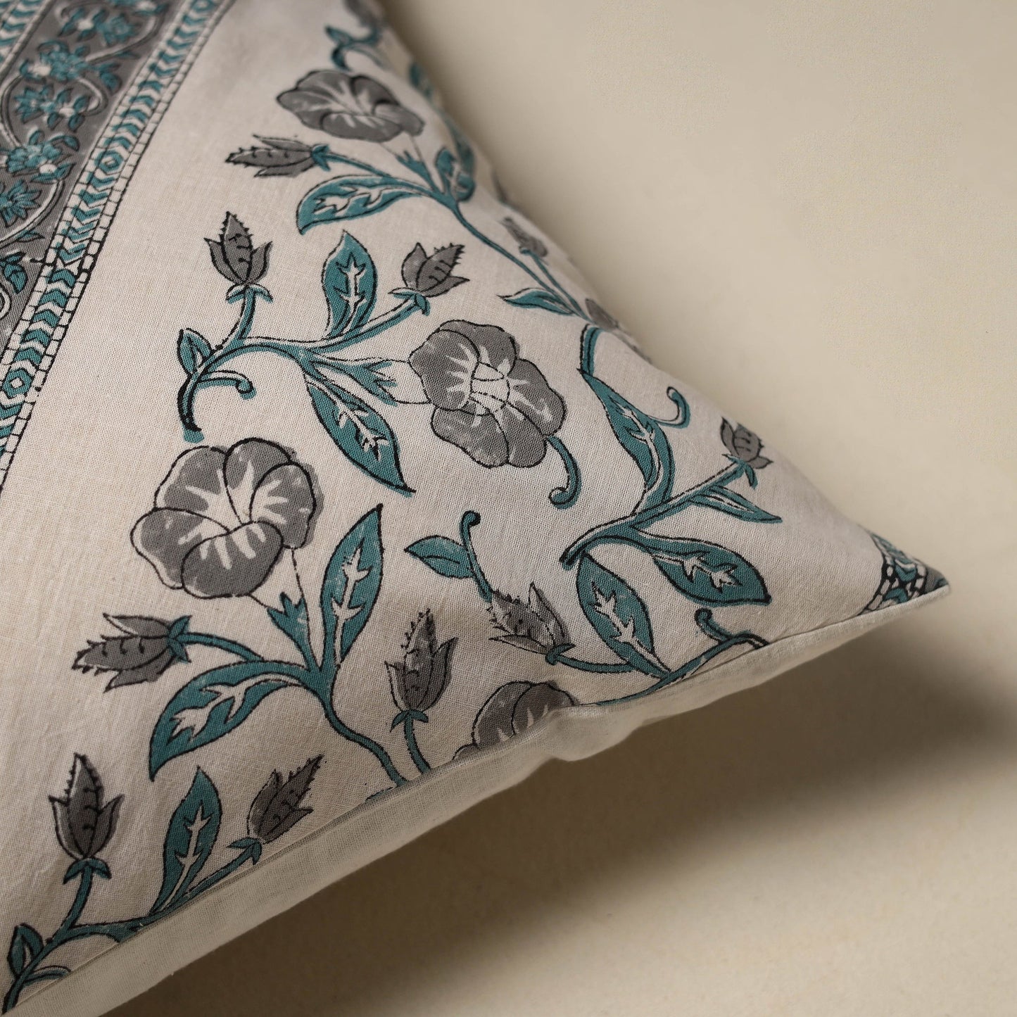 Hand sanganeri floral cushion cover 01 - handcrafted