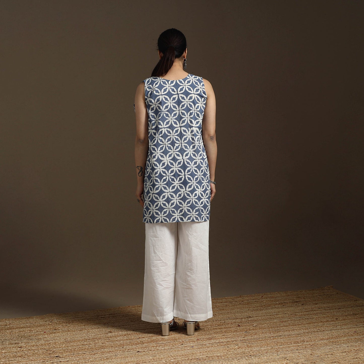 Hand embroidery cotton batik short kurta for women 09