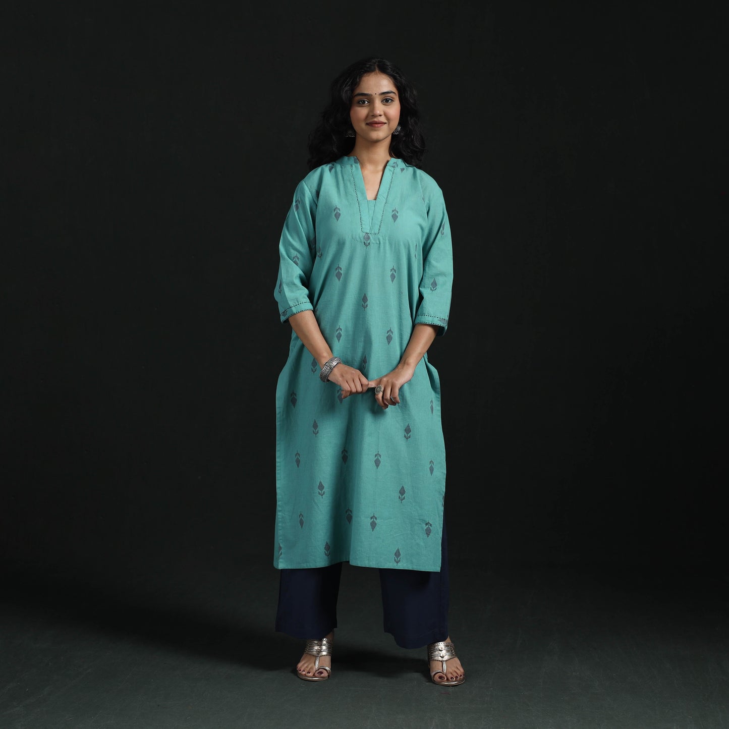 Hand embroidery straight cotton jacquard kurta for women 07