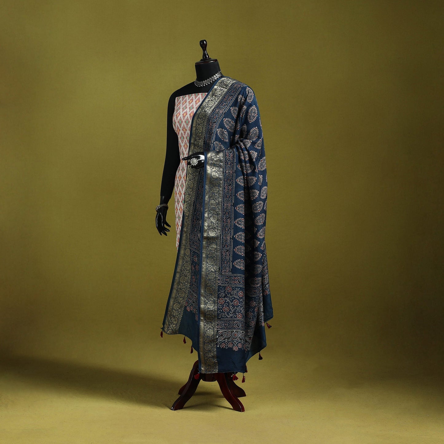 Hand natural dyed dola silk zari border dupatta