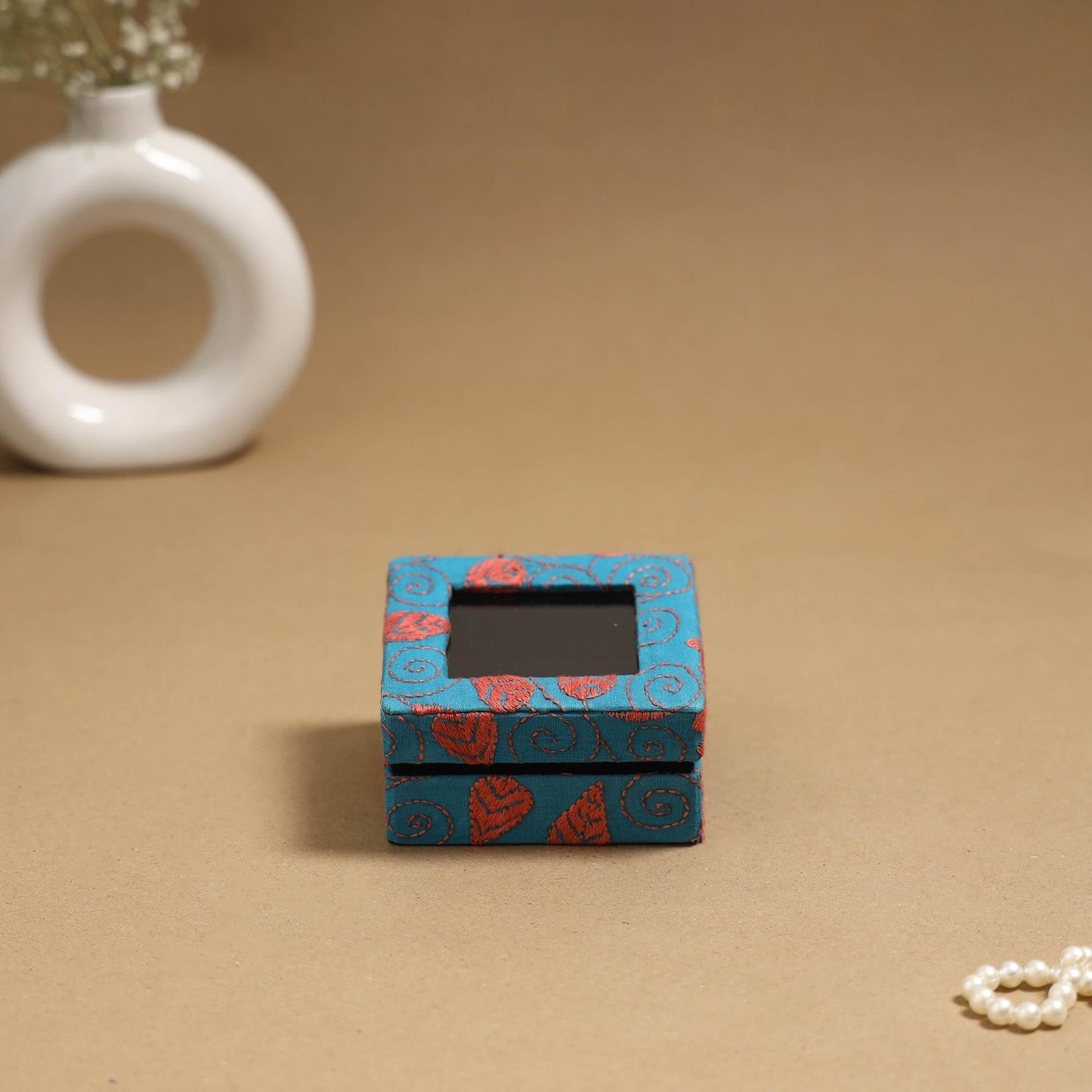 Handcrafted printed fabric ring/earring box 43
