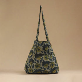 Handcrafted fabric jhola bag 32