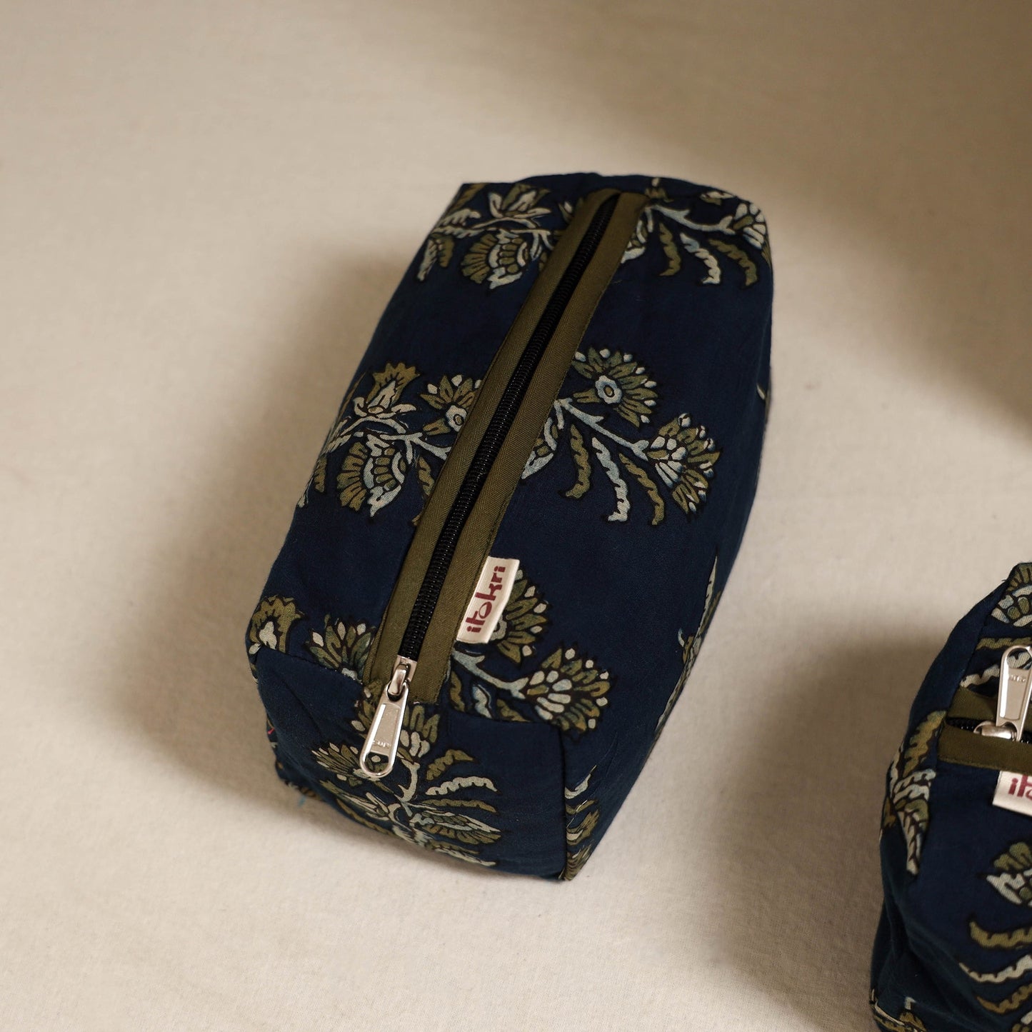 Handcrafted fabric toiletry bags (set of 3) 25