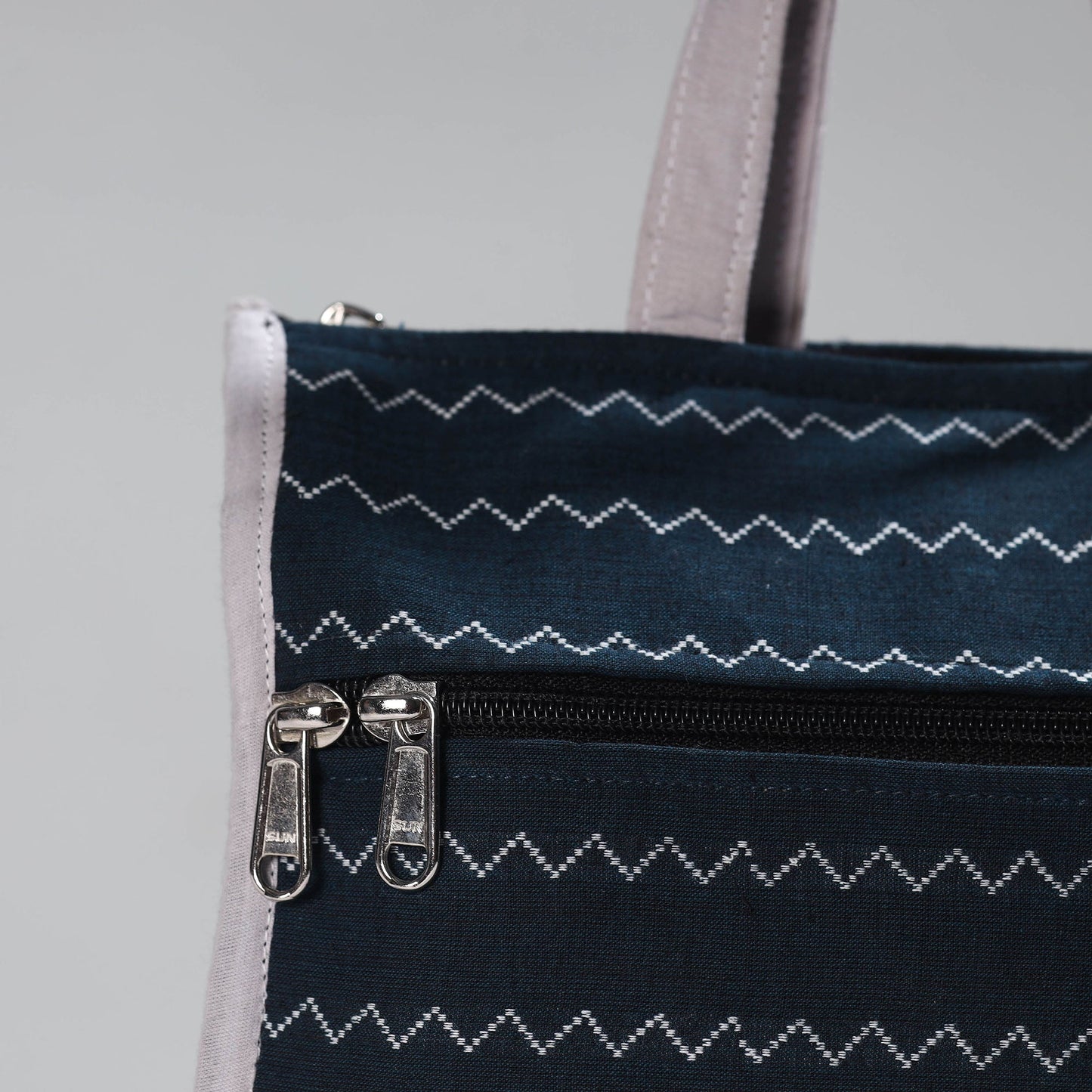 Blue Handcrafted Jacquard Cotton Hand Bag 08