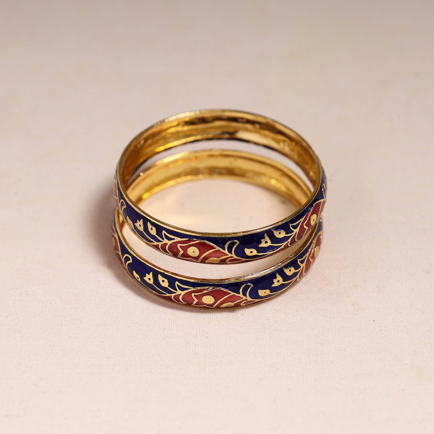 Handcrafted paka meenakari bangles (set of 2) 284