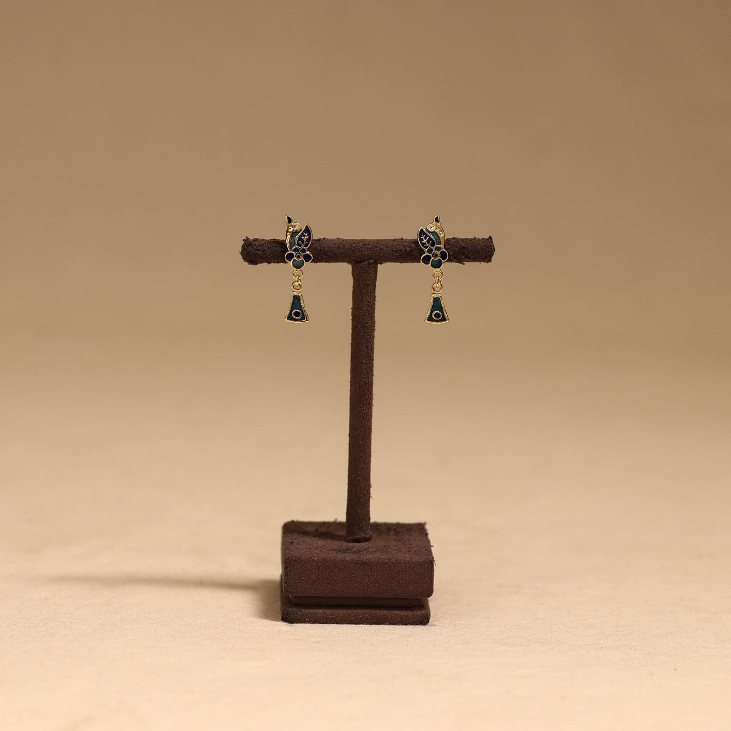 Handcrafted paka meenakari earrings 82