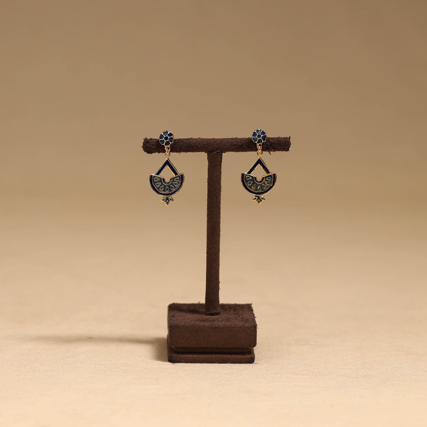 Handcrafted paka meenakari earrings 86