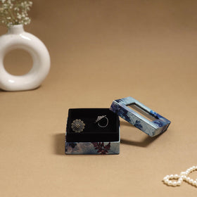 Handcrafted printed fabric ring/earring box 38