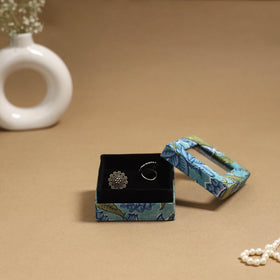 Handcrafted printed fabric ring/earring box 39