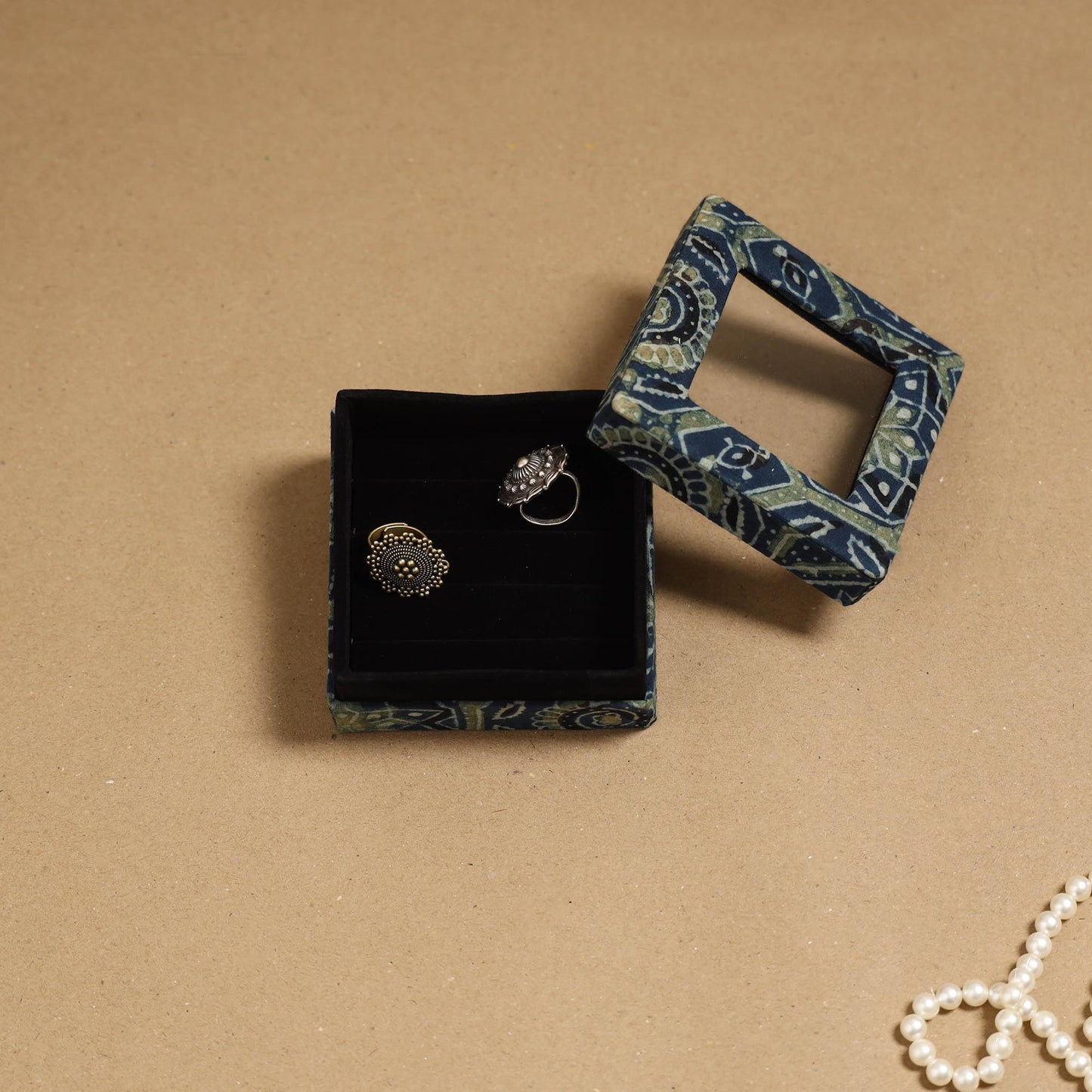 Handcrafted printed fabric ring/earring box 48