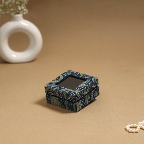 Handcrafted printed fabric ring/earring box 48