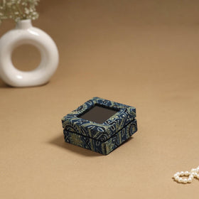 Handcrafted printed fabric ring/earring box 48