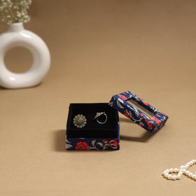 Handcrafted printed fabric ring/earring box 54