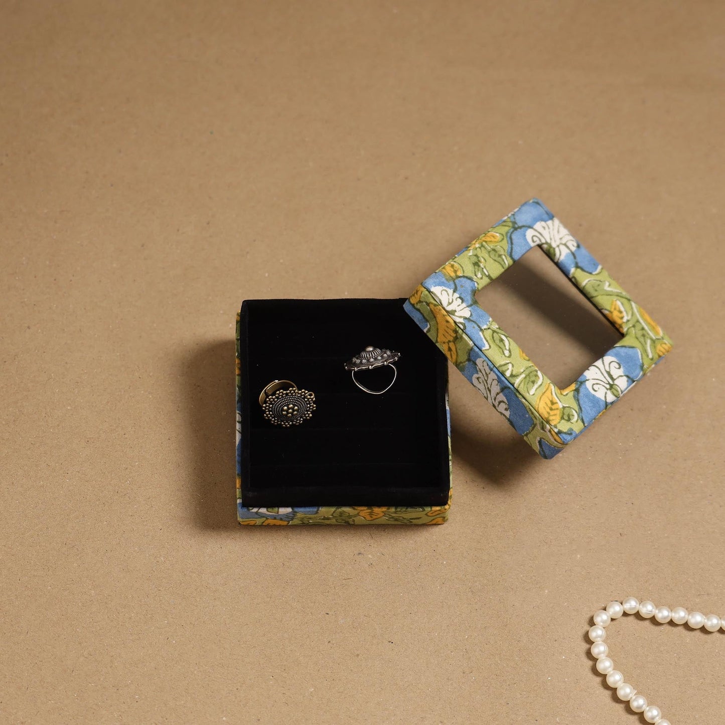 Handcrafted printed fabric ring/earring box 64