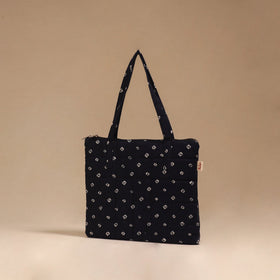 Handcrafted quilted handbag 07