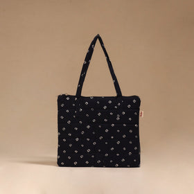 Handcrafted quilted handbag 07