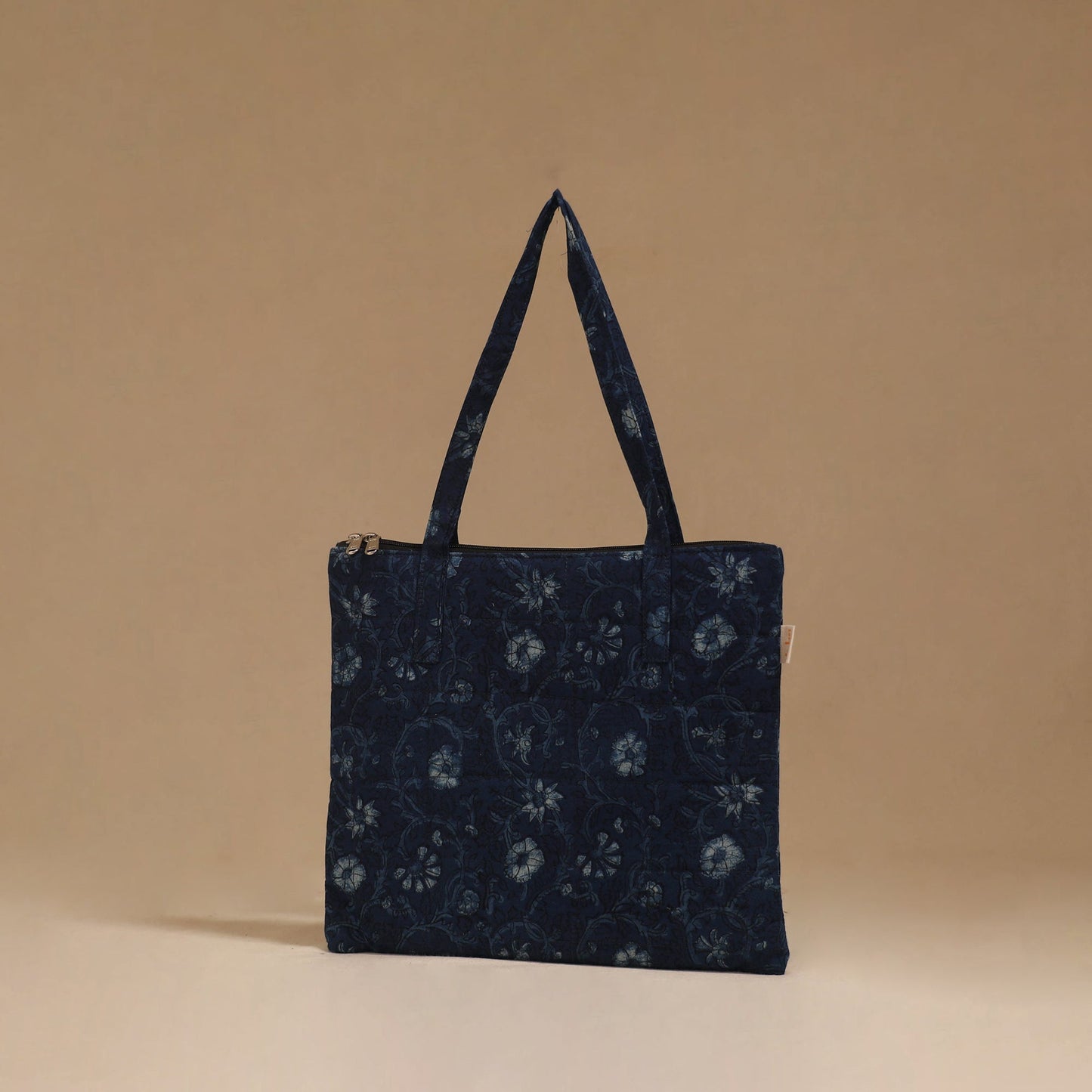 Handcrafted quilted handbag 107