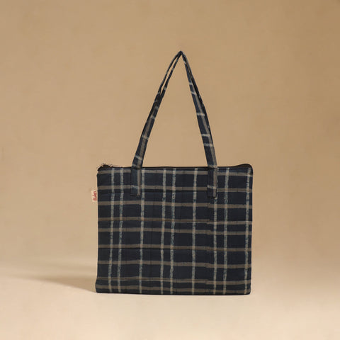 Handcrafted quilted handbag 15