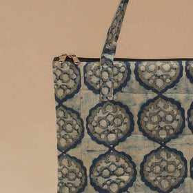 Handcrafted quilted handbag 21