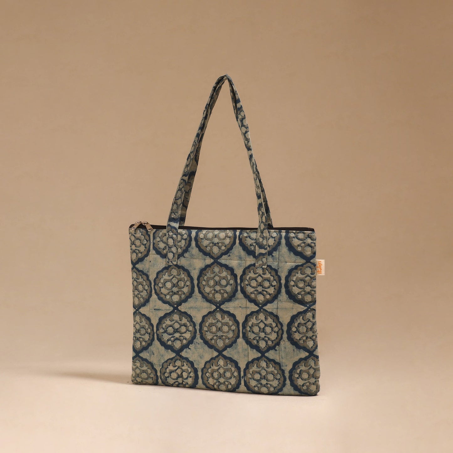 Handcrafted quilted handbag 21