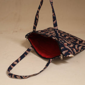 Handcrafted quilted handbag 70