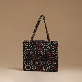 Handcrafted quilted handbag 75