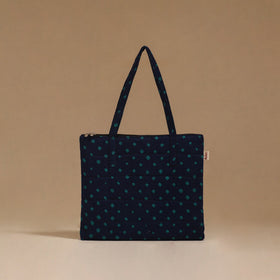 Handcrafted quilted handbag 90