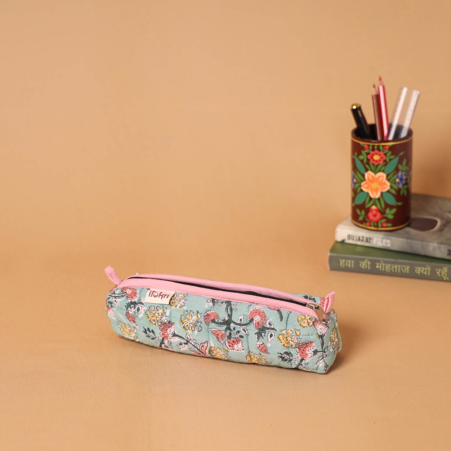 Handcrafted quilted pencil pouch 04