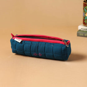 Handcrafted quilted pencil pouch 08