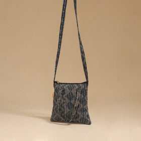 Handcrafted quilted sling bag 01