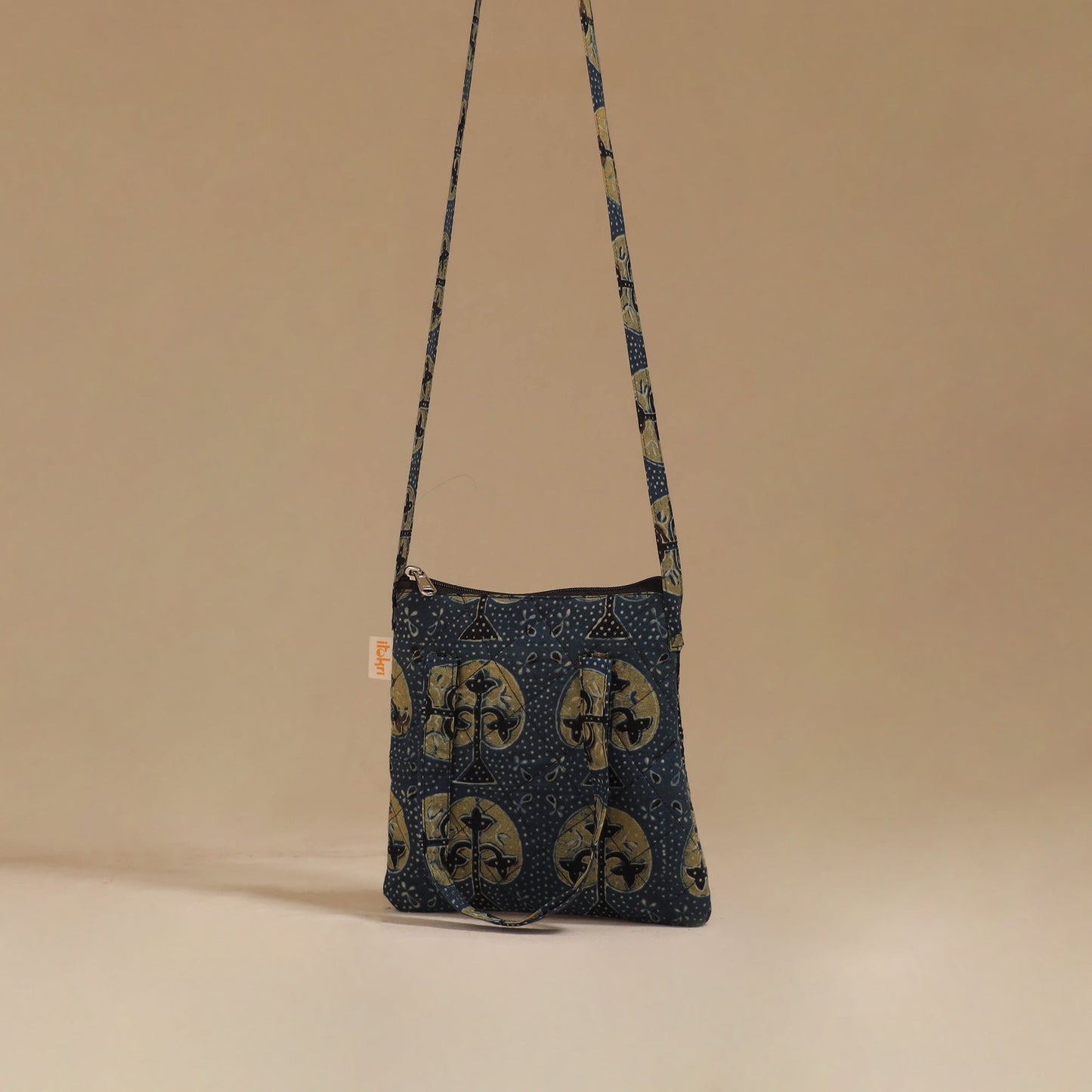 Handcrafted quilted sling bag 02