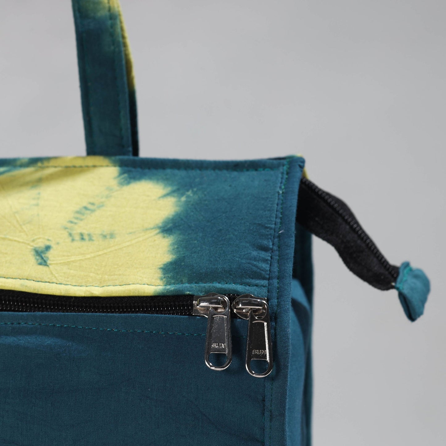 Blue Handcrafted Shibori Tie-Dye Cotton Hand Bag 04