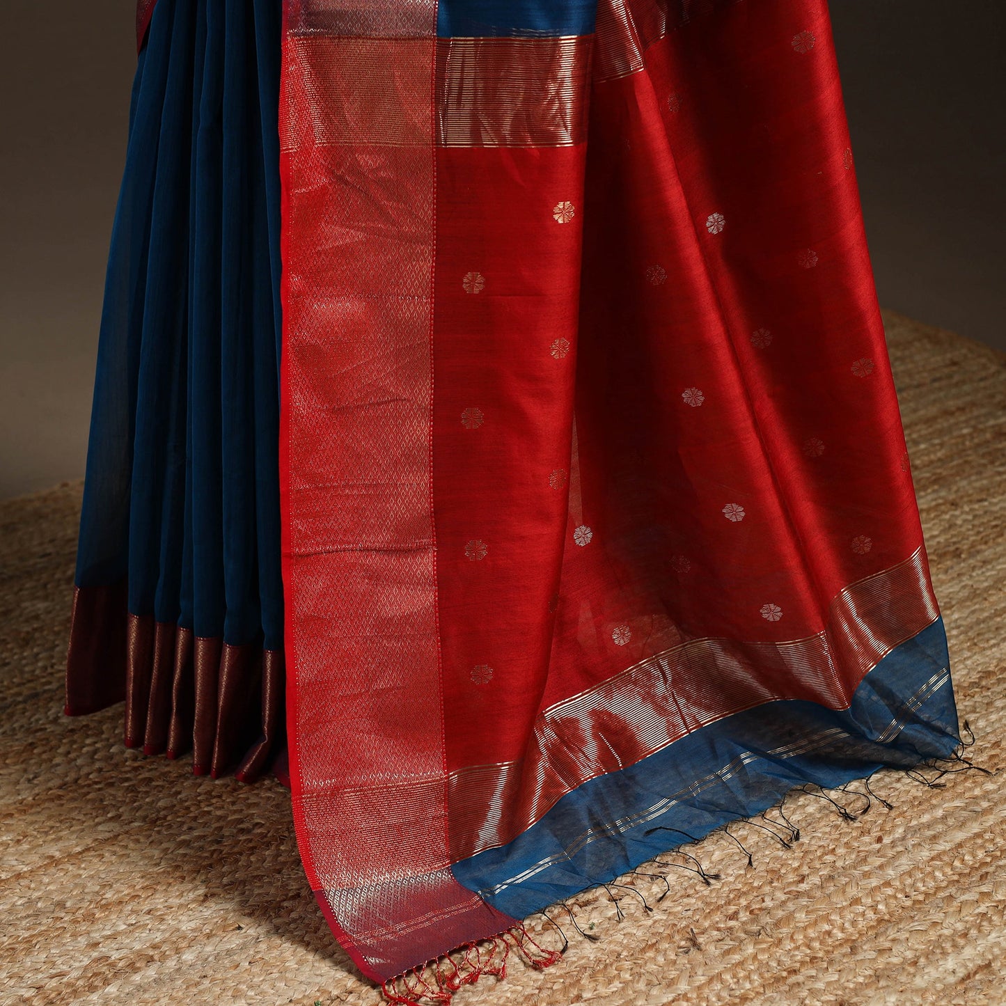 Blue - handloom buti maheshwari saree with zari border 42