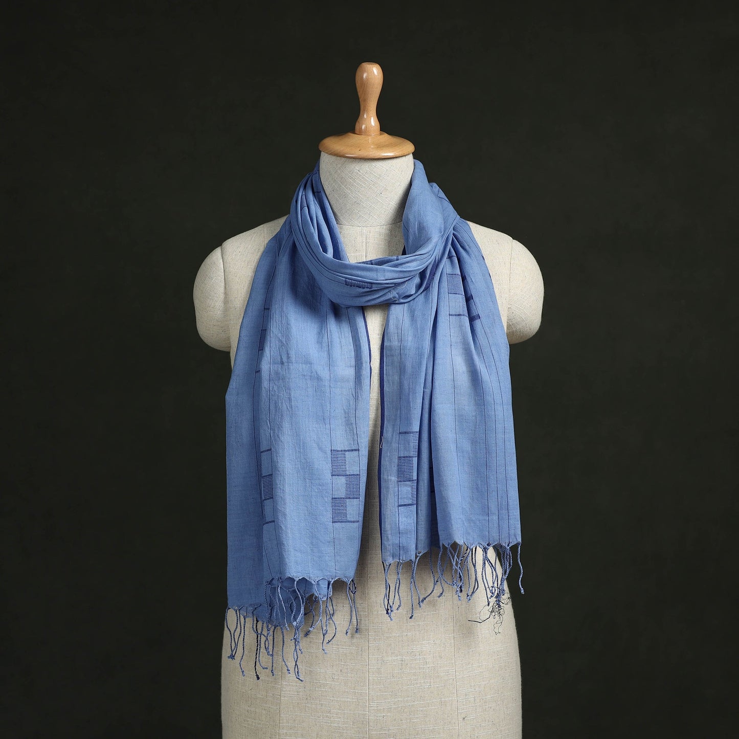 Handloom cotton burdwan jamdani stole with tassels 39