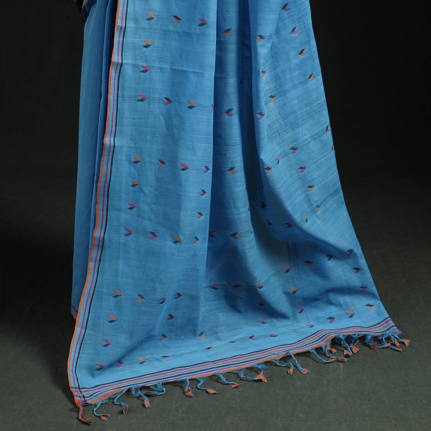 Blue - handloom cotton buti srikakulam jamdani saree 02