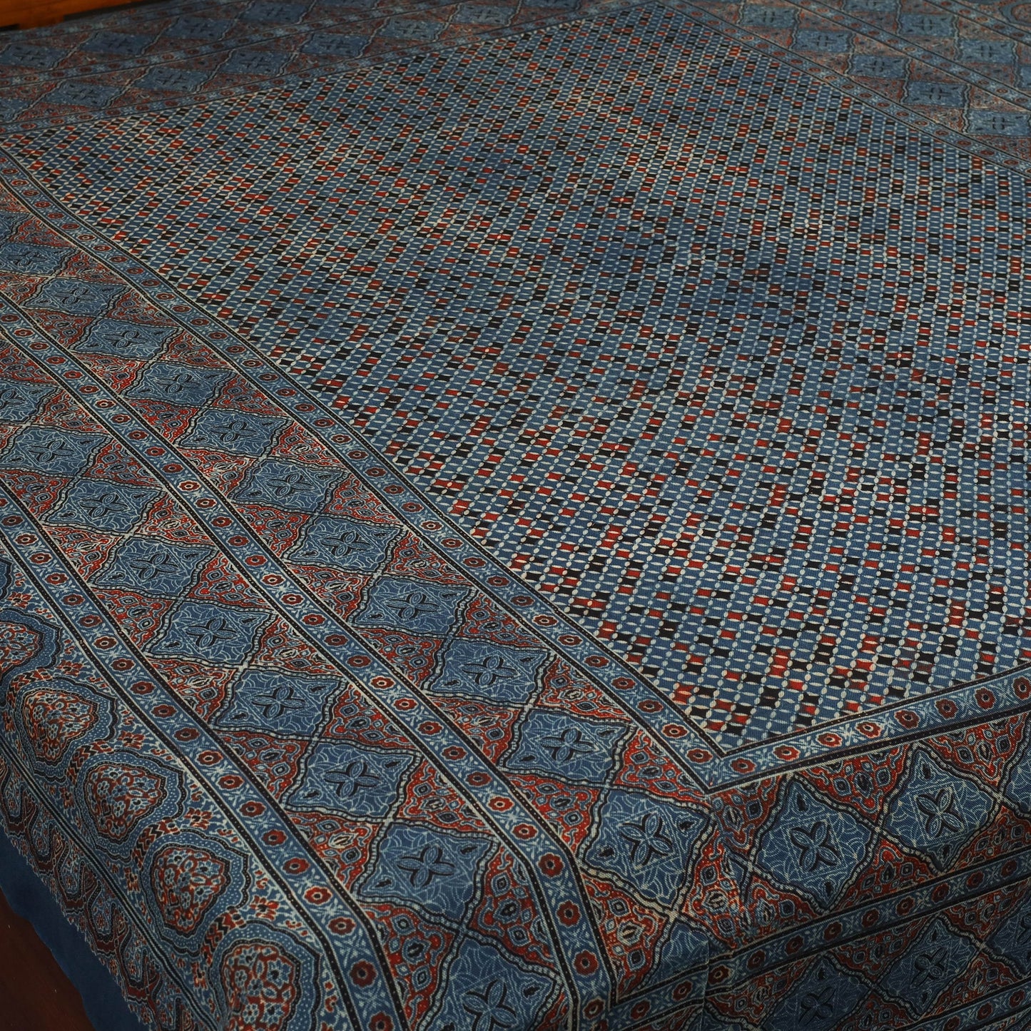 Blue - handloom cotton double bed sheet (108 x 90 in) 02