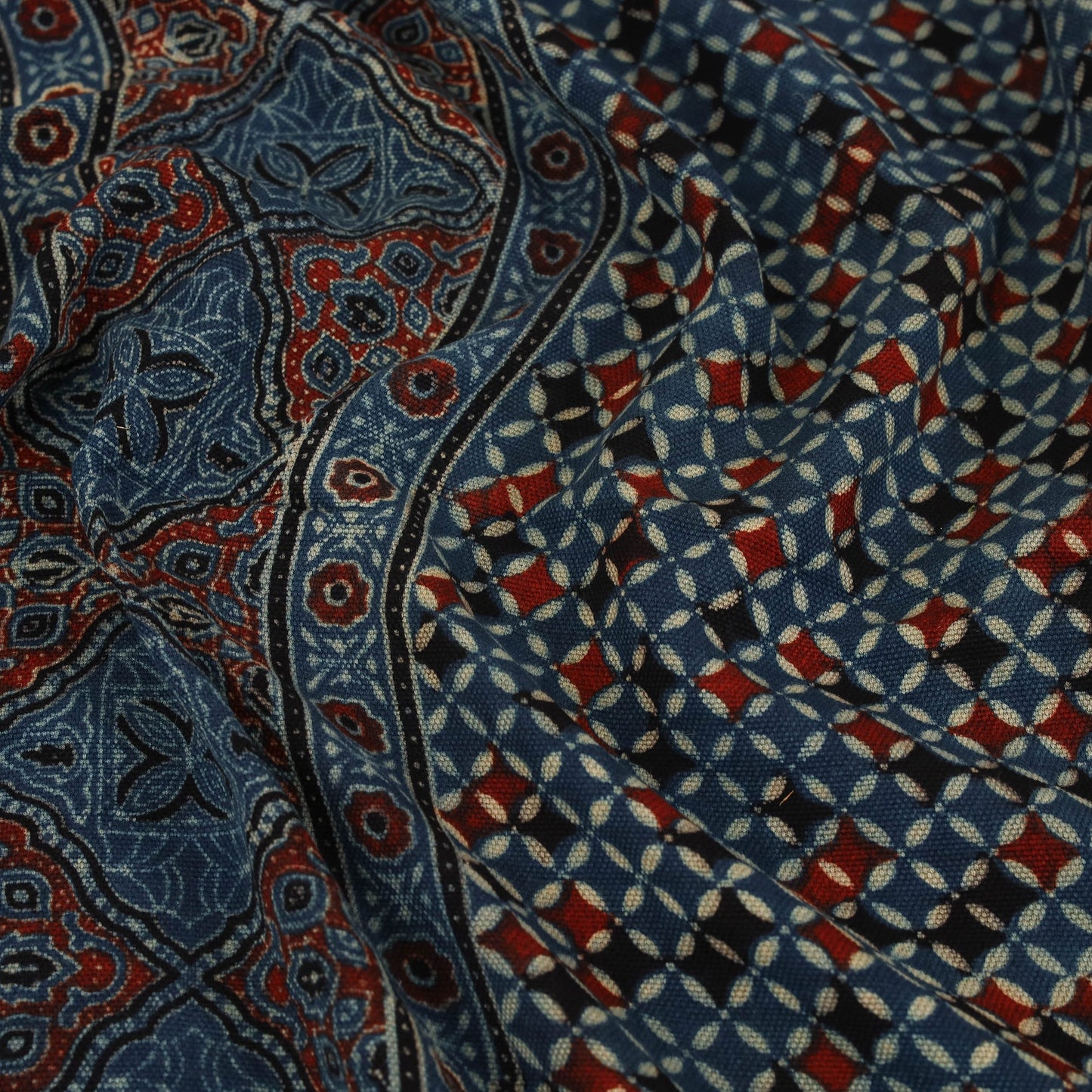 Blue - handloom cotton double bed sheet (108 x 90 in) 02