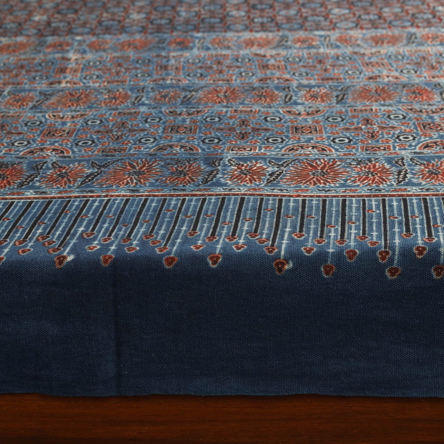 Blue - handloom cotton double bed sheet (108 x 90 in) 12
