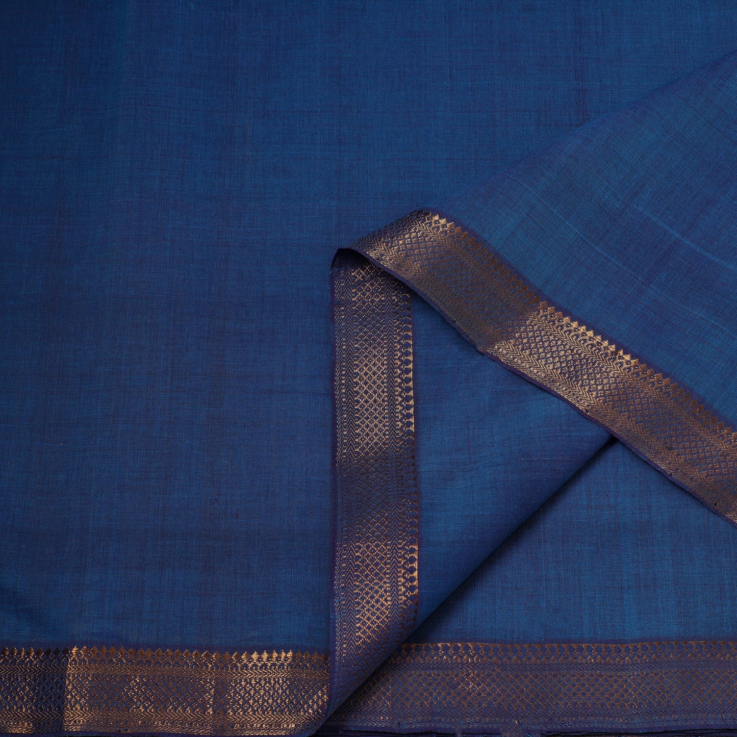 Handloom cotton mangalagiri fabric with zari border 01