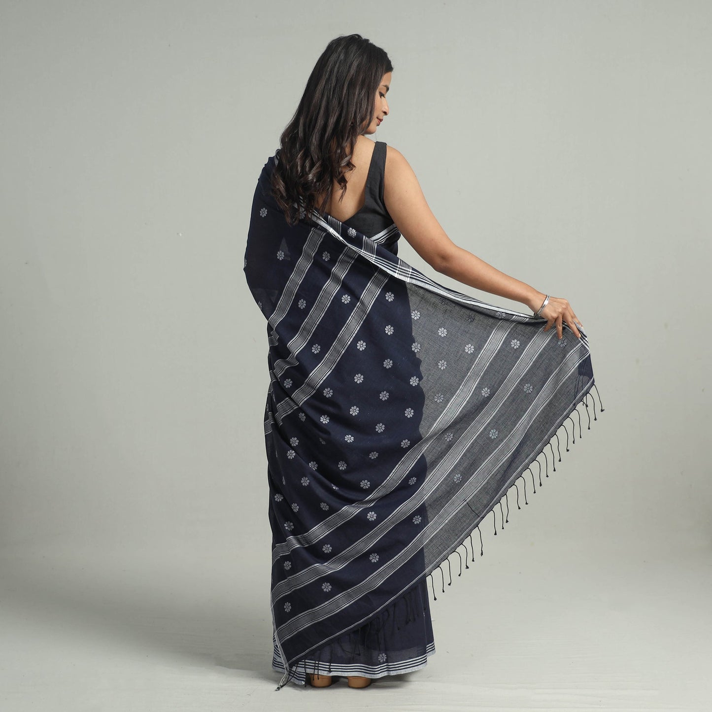  Blue Handloom Cotton Phulia Jamdani Saree with Tassels 