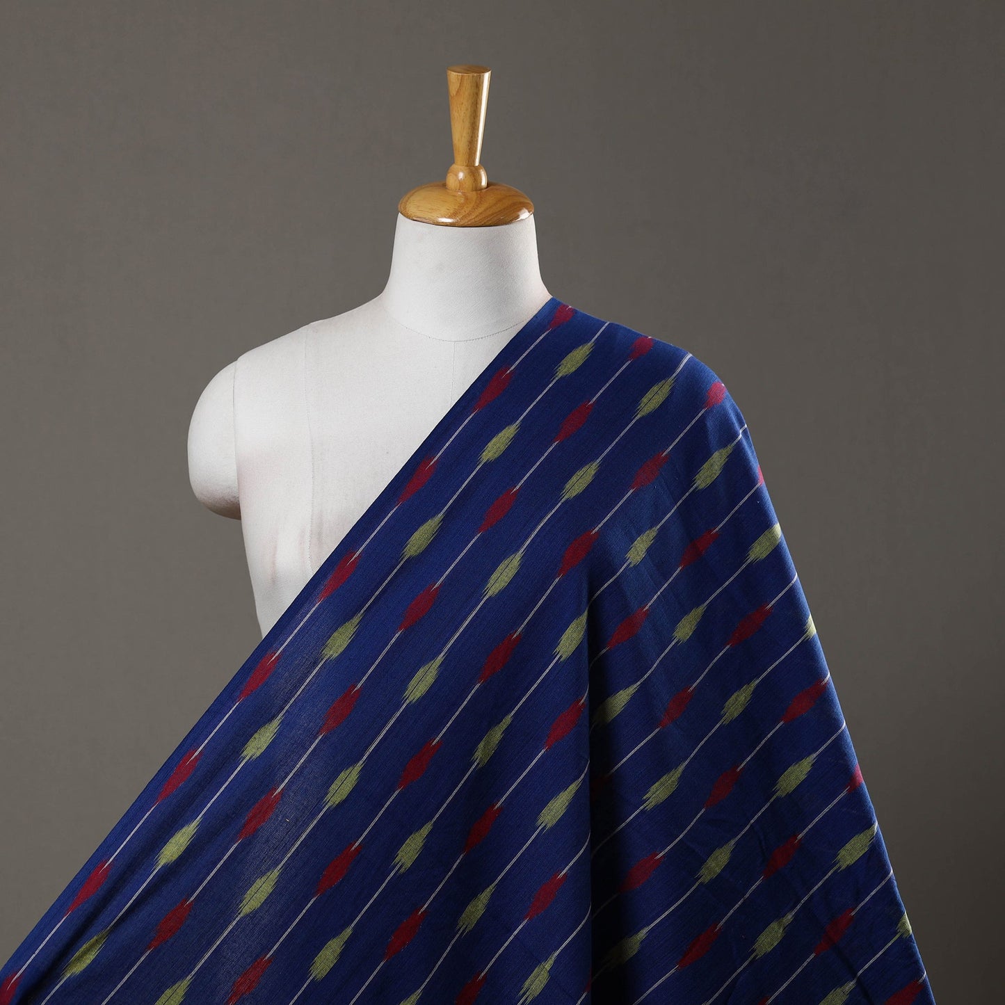  Handloom Cotton Pochampally Ikat Fabric 