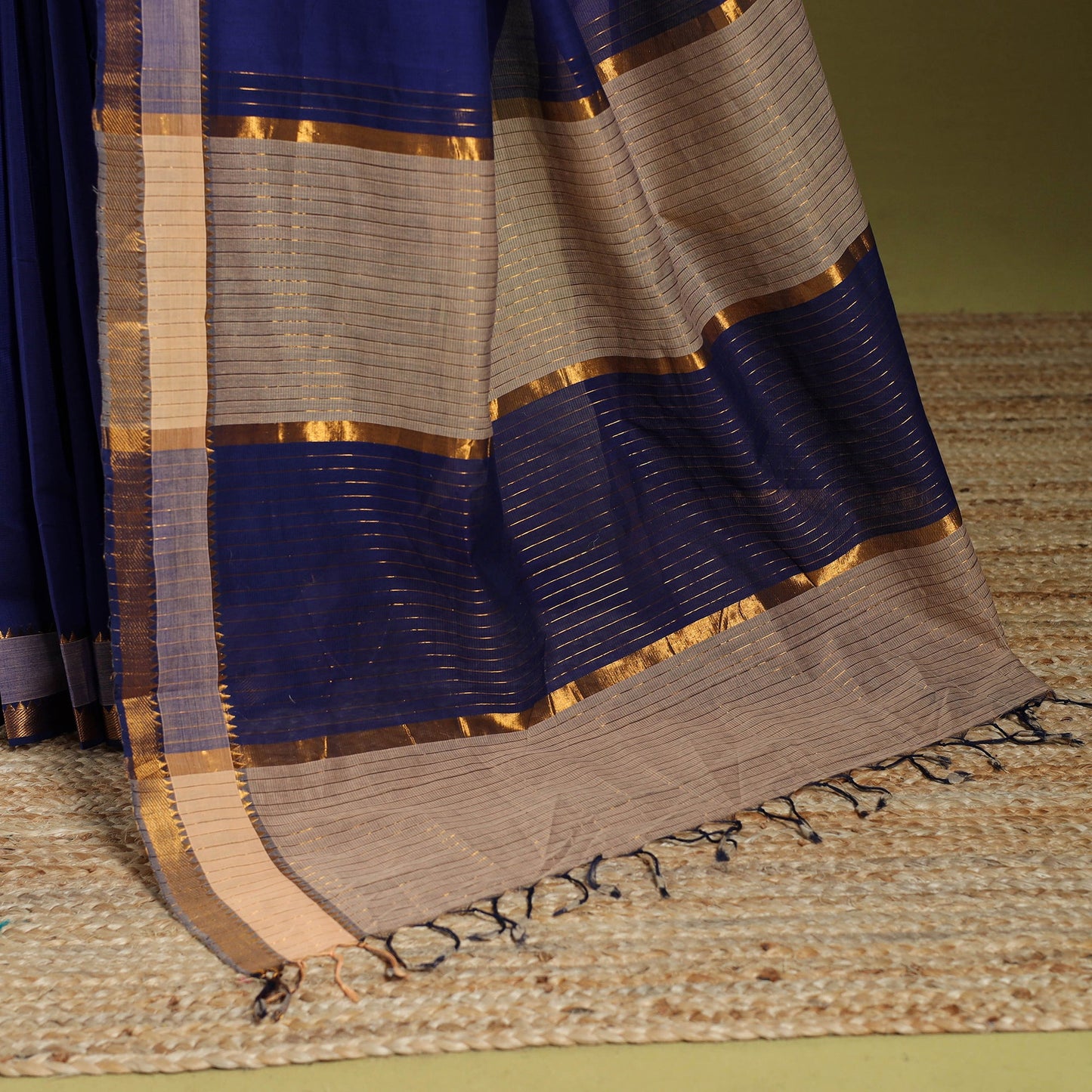 Blue - handloom cotton zari border mangalagiri saree 28