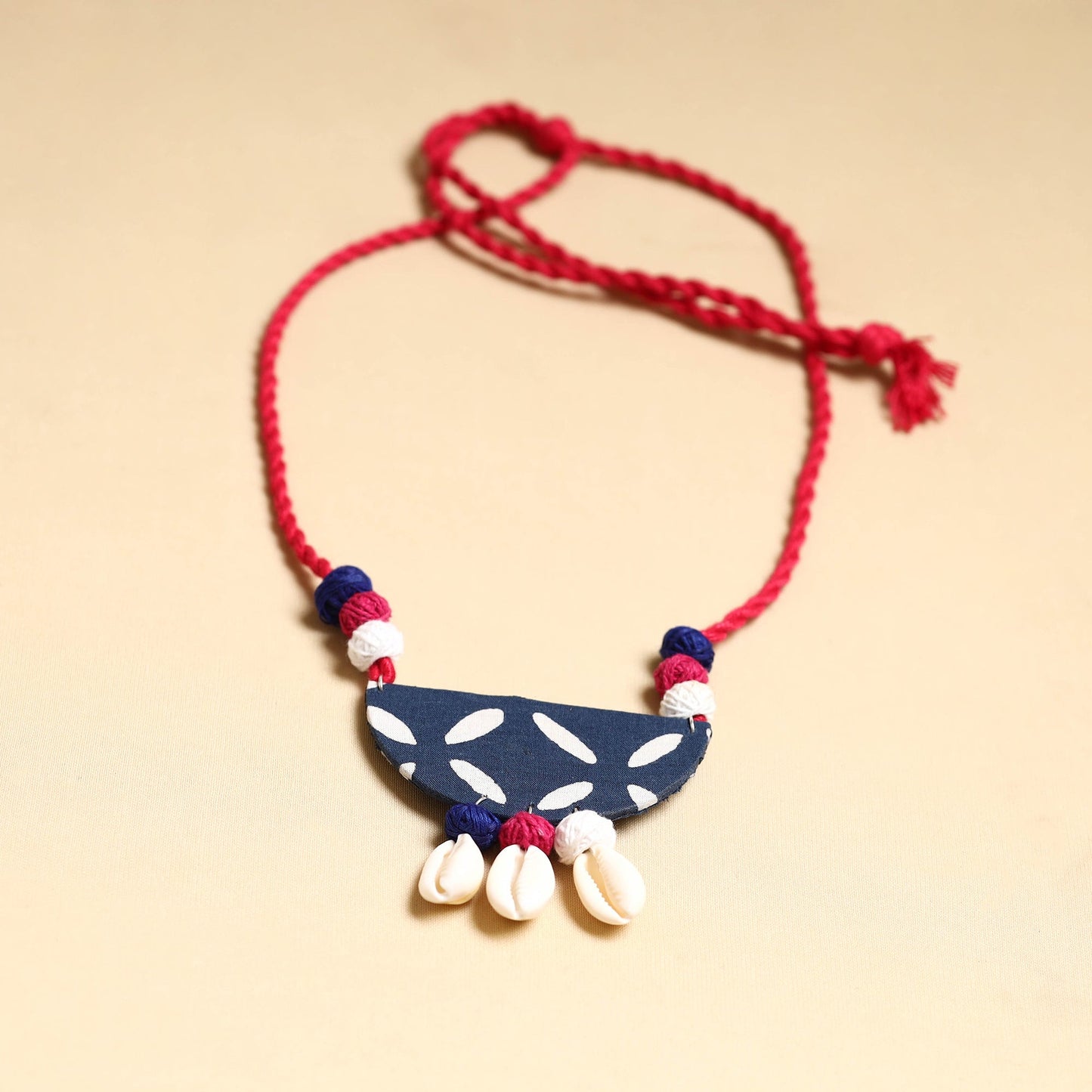 Buy Handmade Fabart Shell Necklace Set