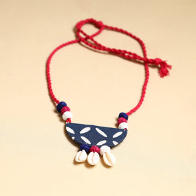 Buy Handmade Fabart Shell Necklace Set