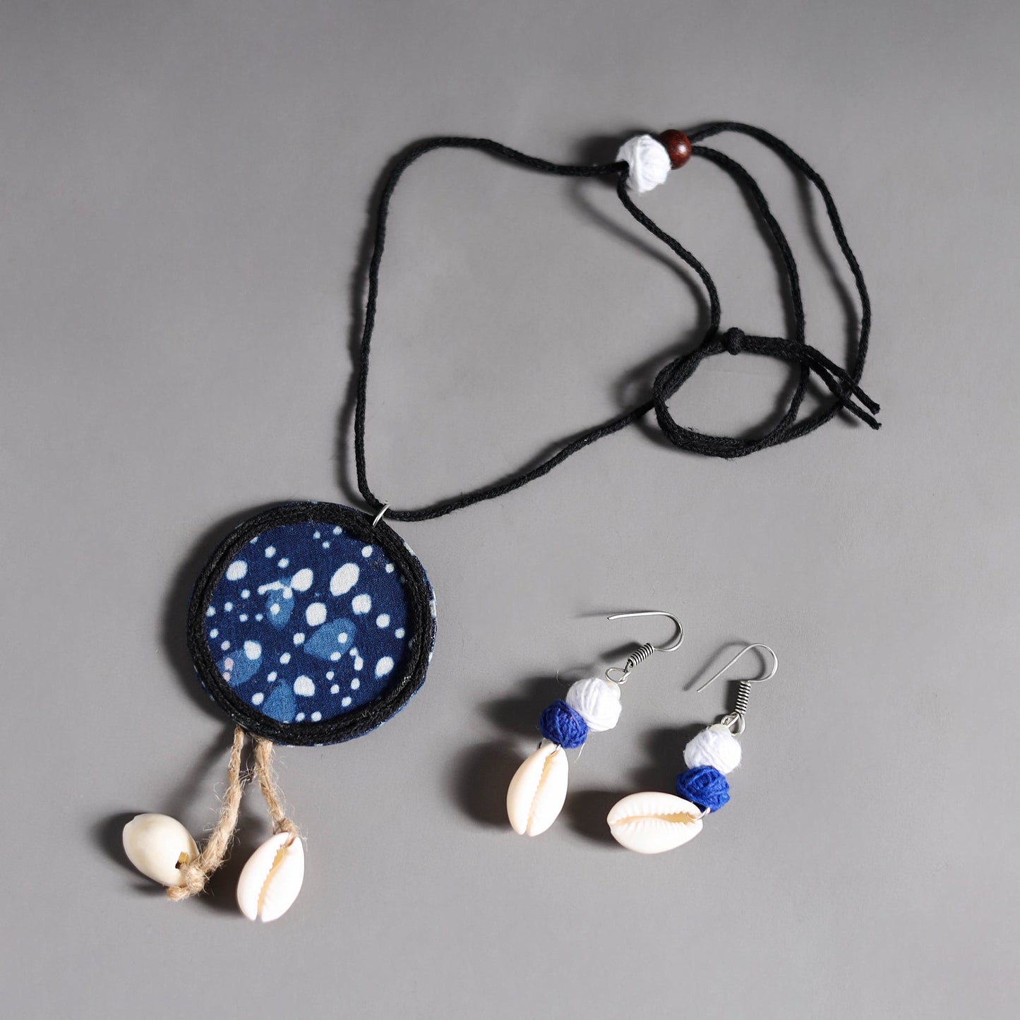 Blue - handmade fabart shell work necklace set 12