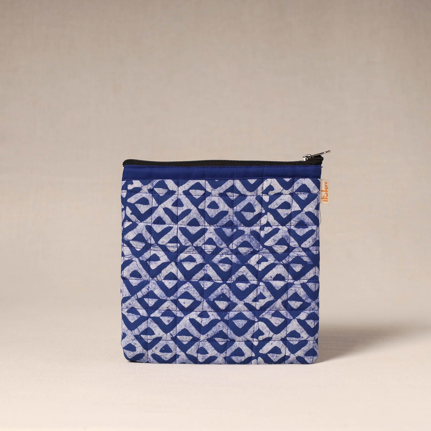 Handmade quilted utility pouch 09 - handcrafted